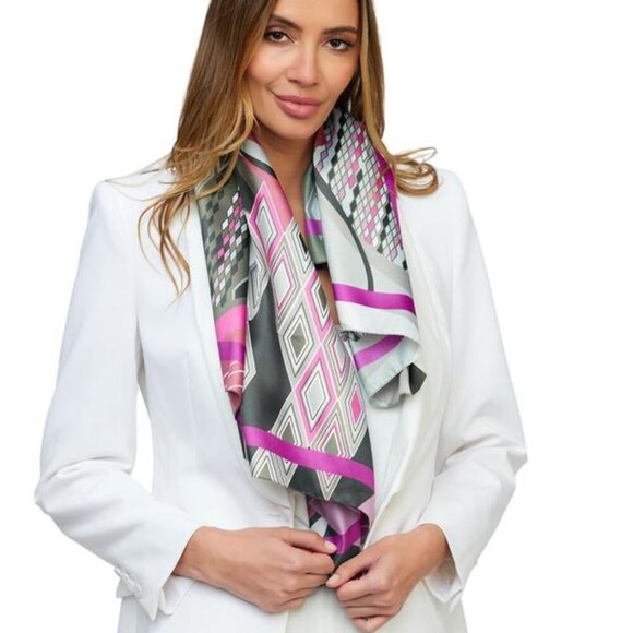 NWT Pia Rossini Carina Pink Scarf - Picture 1 of 1